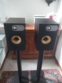 Diffusori B&W 686 Casse BOWERS WILKINS con stand .