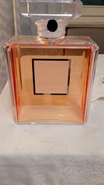 Factice coco Chanel gigante originale