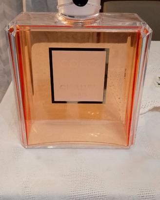 Factice coco Chanel gigante originale