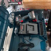 Avvitatore a Impulsi BOSCH con Batteria