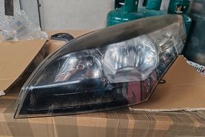 Faro anteriore MEGANE 3 GT LINE
