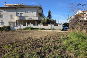 Terreno edificabile mq 2500