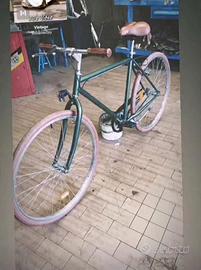 Bicicletta stile vintage 