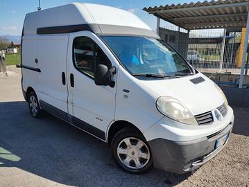 Renault trafic 2009 4000 