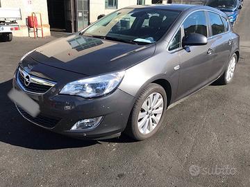 Opel astra j 2014