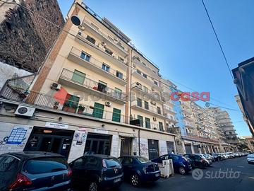 Appartamento 3 vani zona Via M.R.Imbriani/Caronda