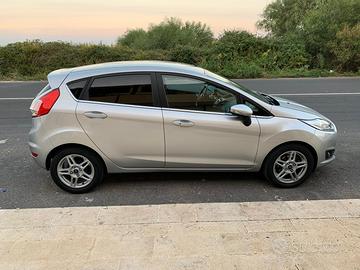 Ford Fiesta 1.5 75 cv