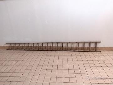 scala in legno per raccolta olive