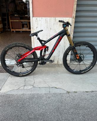 Trek Downhill