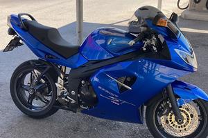 triumph sprint ST 1050