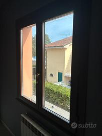 Finestra 2 ante legno rovere scuro