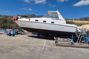 Laver 27 cabin