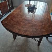Tavolo in legno 