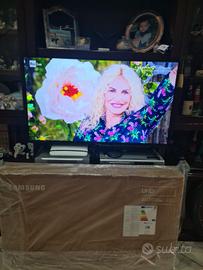 smart tv uhd 43 samsung non trattabile gen. 2024 