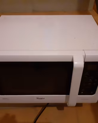 forno microonde WHIRPOOL e contenitori