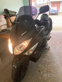 Yamaha T Max - 2011