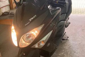 Yamaha T Max - 2011