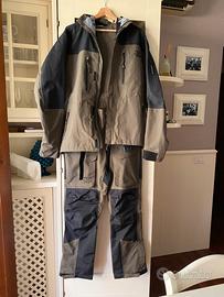 Giubbino  e salopette per la pesca o sport outdoor