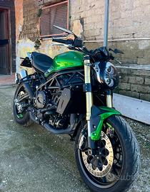 Benelli 752 s