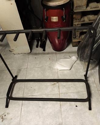supporto multiplo pieghevole per chitarre e bassi