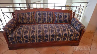 Divano antico in legno