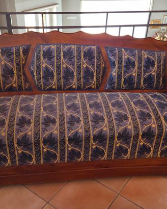 Divano antico in legno