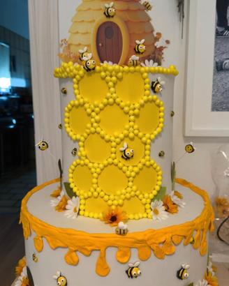 Torta Scenografica Tema Api