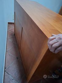 mobile in ciliegio per soggiorno