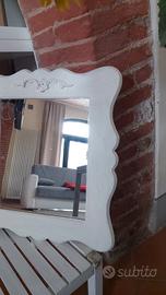 specchio con cornice bianco shabby 