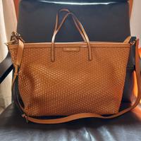 borsa mano e tracolla 