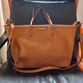 borsa mano e tracolla 