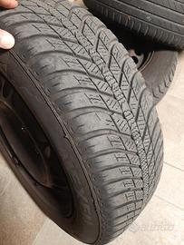 Gomme 4 stagioni su cerchi in ferro Opel Corsa D