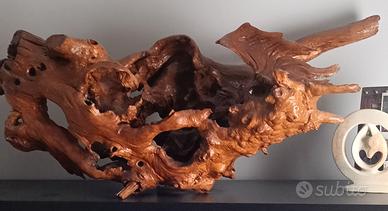 Soprammobile in legno