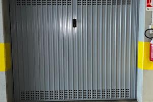 Box garage