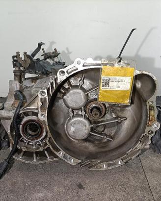 CAMBIO MANUALE COMPLETO KIA Carens 2° Serie 43000