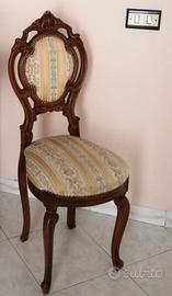 Sedia da soggiorno in legno massello intarsiata