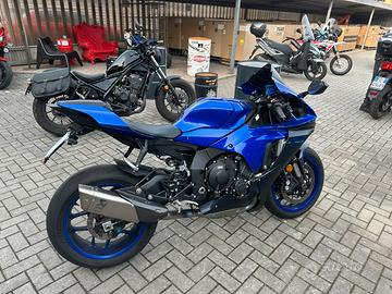 Yamaha r1 2023