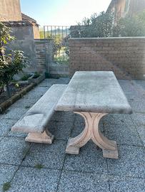 Tavolo da giardino in cemento