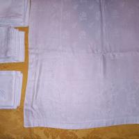 Tovaglie di Fiandra con tovaglioli