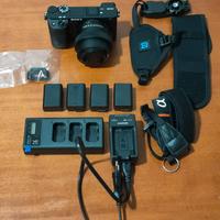 Sony alfa 6400 con obiettivo, batterie, caricatori