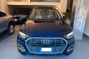 Audi Q5 2.0 Sport Tetto Apr. 204cv - 2021