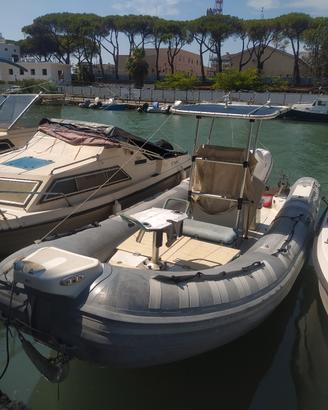 gommone pesca