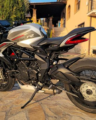 mv agusta dragster 800 rr scs