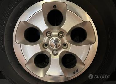 5 cerchi da 18 per Wrangler JK