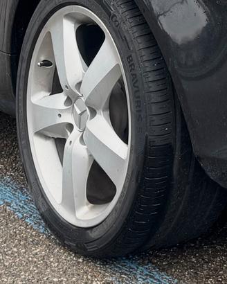 4 cerchi piu gomme