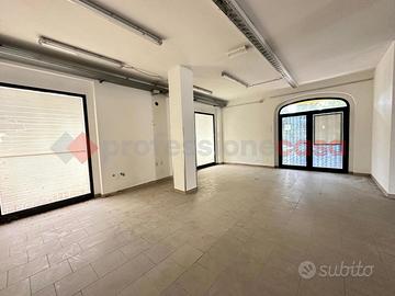 Negozio Arezzo [RIF VF101VCG]