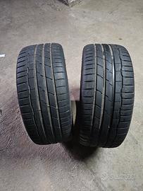 2 pneumatici  235/35/19