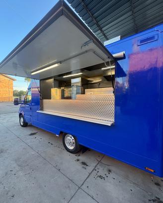 Autonegozio Rosticceria Ambulante Food Truck