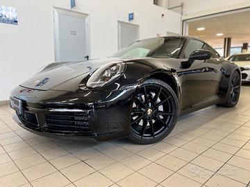 PORSCHE 992 Carrera 4 //TOTAL BLACK//