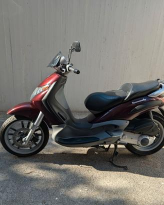 Beverly 200